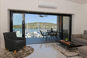 Bellerive Marina Penthouse.